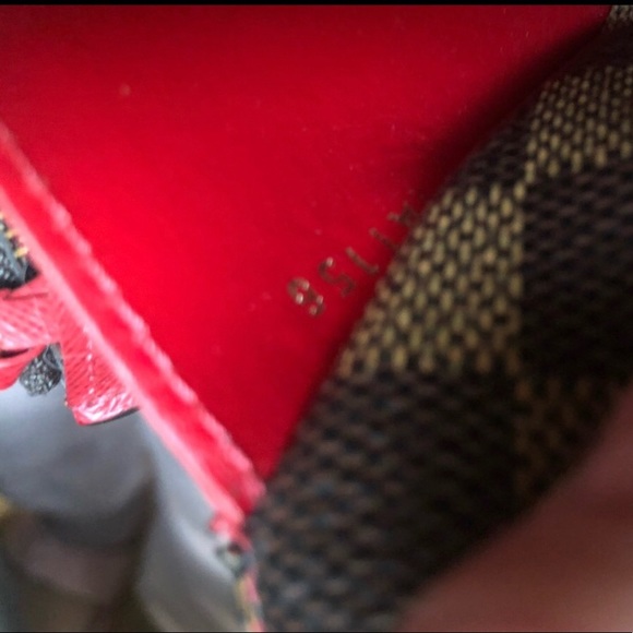 SOLD🛍 Louis Vuitton Wallet - Picture 3 of 4